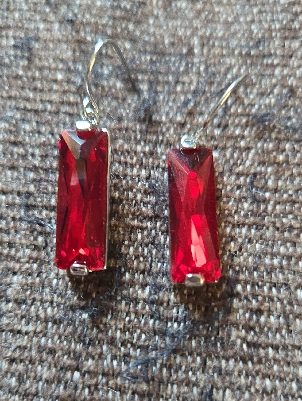 Macy's Red Crystal Sterling Rectangular Faceted Earrings ✨️